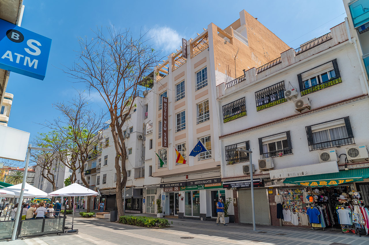 Ella Torremolinos