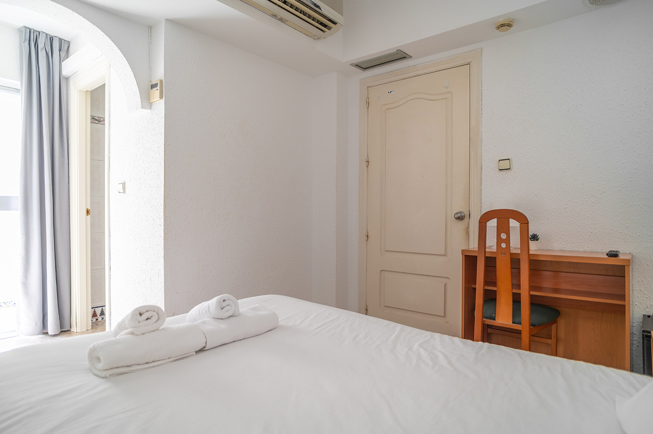 Ella Torremolinos - Hotel - Habitaciones - Doble matrimonial