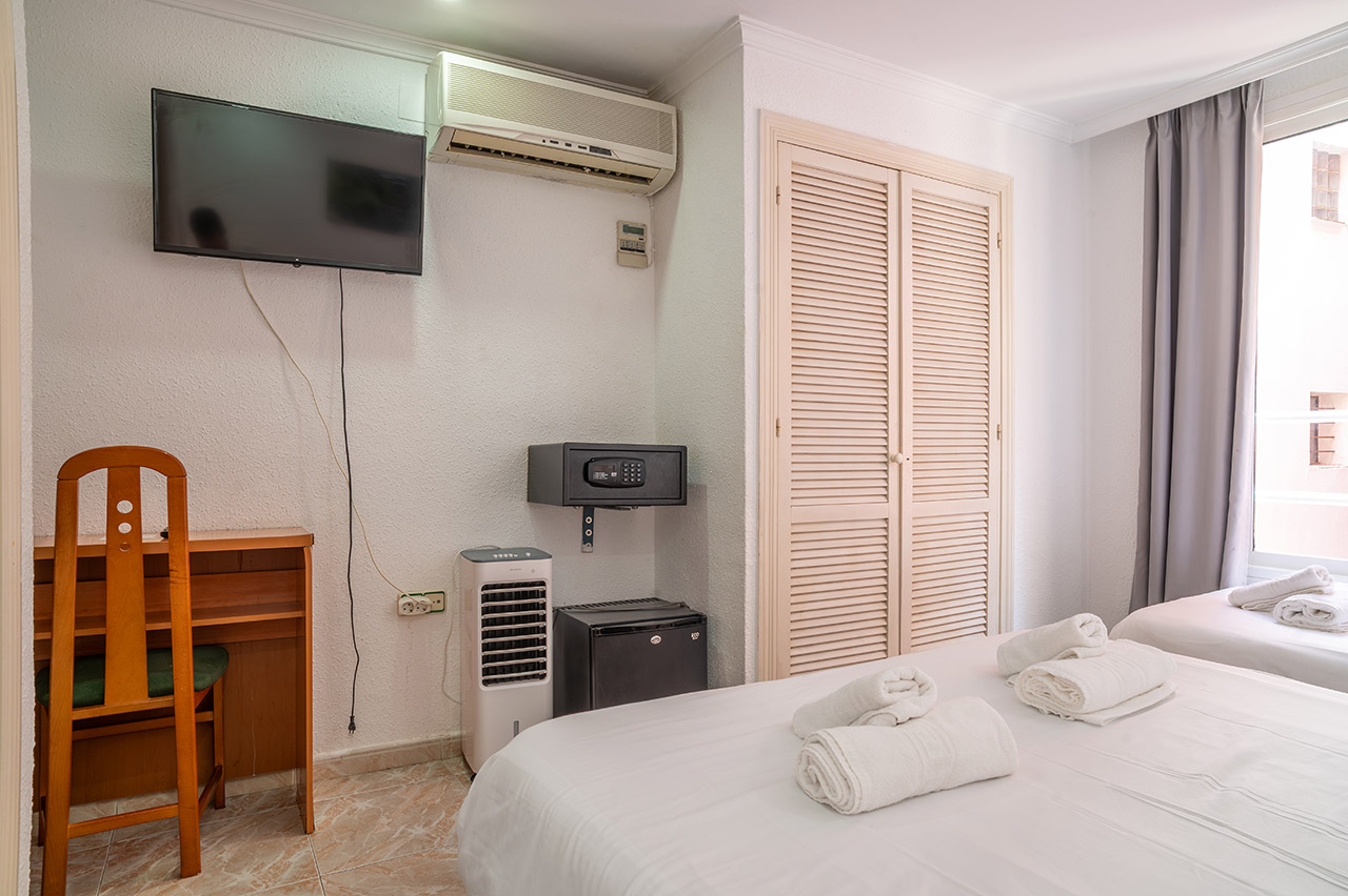 Ella Torremolinos - Hotel - Habitaciones - Triple familiar